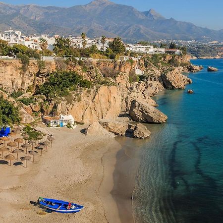 Ferienwohnung Wonderful Flat With Seaview In Nerja Exterior foto