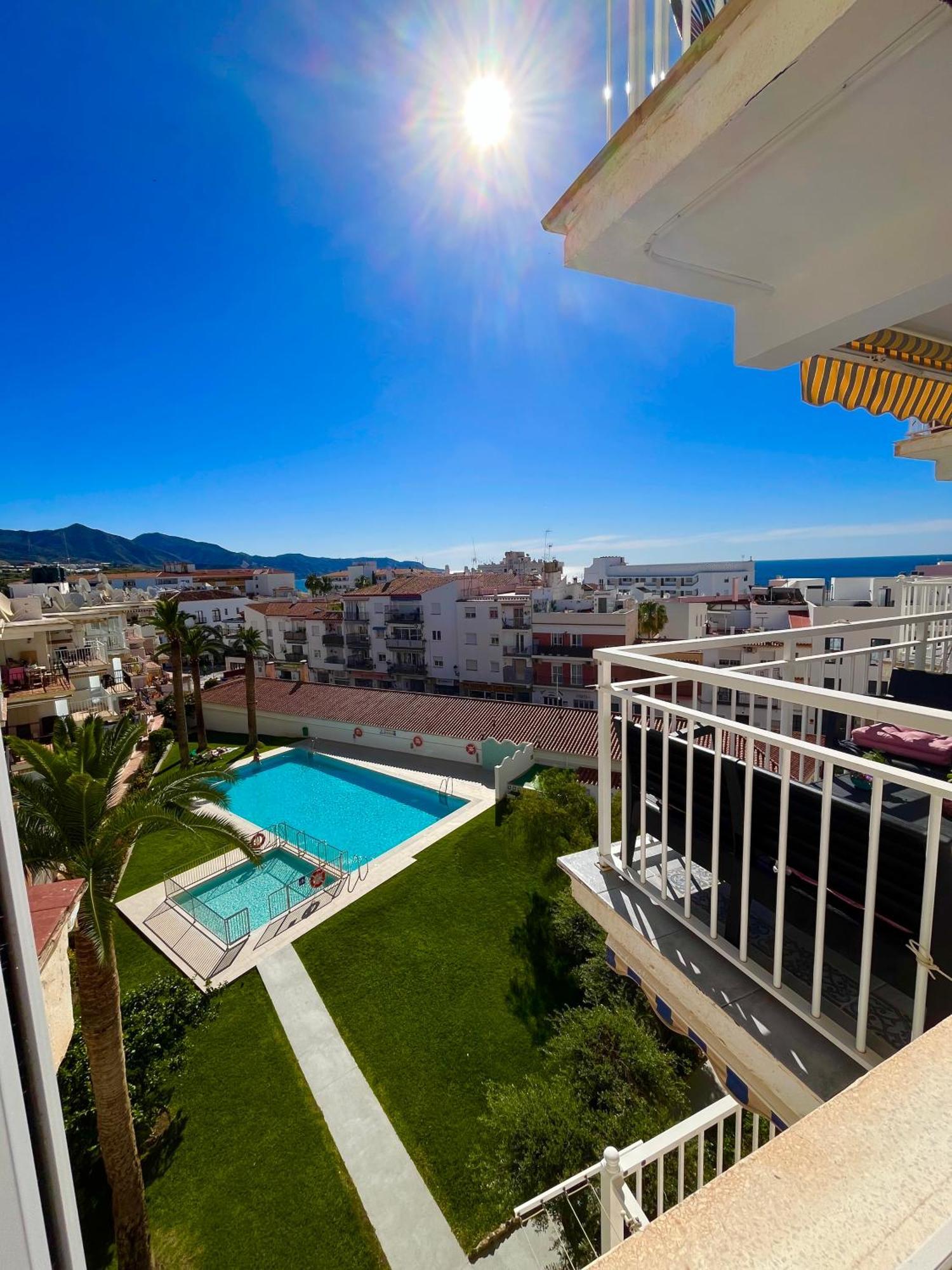 Ferienwohnung Wonderful Flat With Seaview In Nerja Exterior foto